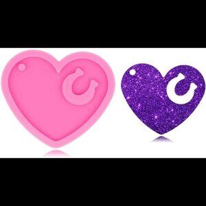 Shiny Glossy Heart and Horseshoe Keychain Silicone Mold with Hole for DIY Puddin